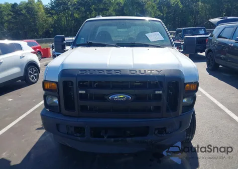 2010 Ford F-250 Xl/Xlt z USA, uszkodzony, nr VIN 1FDSX2B54AEA85627